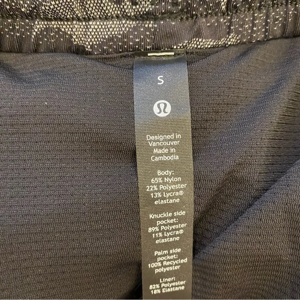 Lululemon Camo Pace Breaker Shorts Black Gray Lined Men’s Size Small